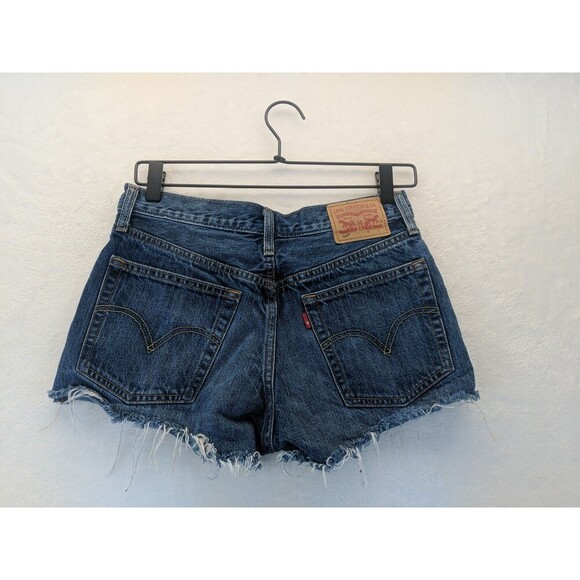 Levis 501 Distressed Cutoff Denim Shorts Cherry Patch Button Fly Size 25 - Picture 8 of 16